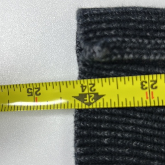 Men's Black Graphic Guess  Sweater - Picture 7 of 8